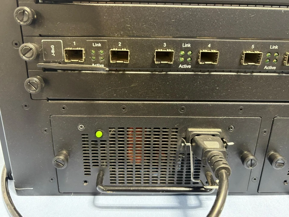 Chasis y módulos Foundry Networks B4000 Serverlron 450 parte S450 Foto 4 de 4