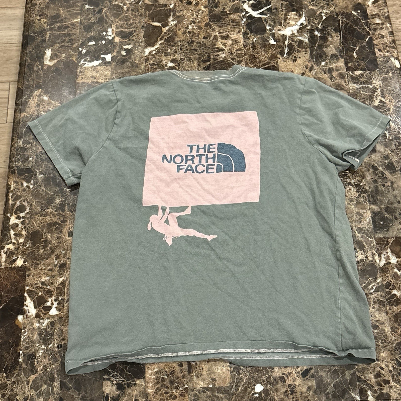 The North Face women’s Grey Pink Graphic Logo Cotton Jersey Short Sleeve T-Shirt thumbnail 3