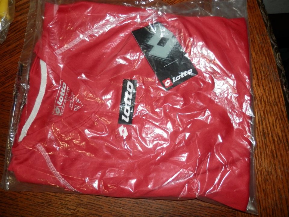 Lotto 足球 红色 意大利运动设计衬衫 尺寸 青少年 L — 第 2/2 张图片