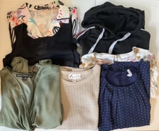 Lot of 7 Women's Juniors Small Summer Tops shirts Various Brands