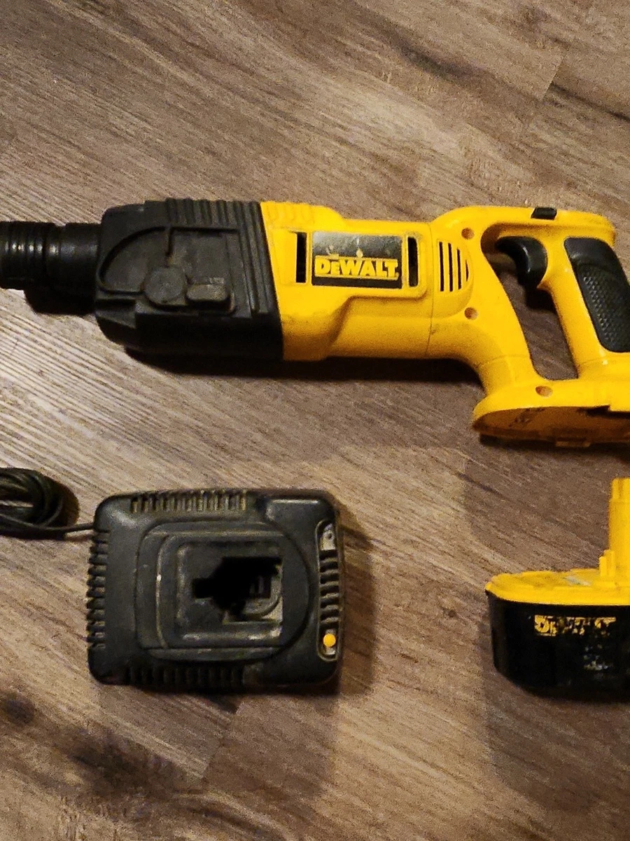 Rare DeWalt Model DW999 Rotary Hammer 18 Volt BATTERY CHARGER