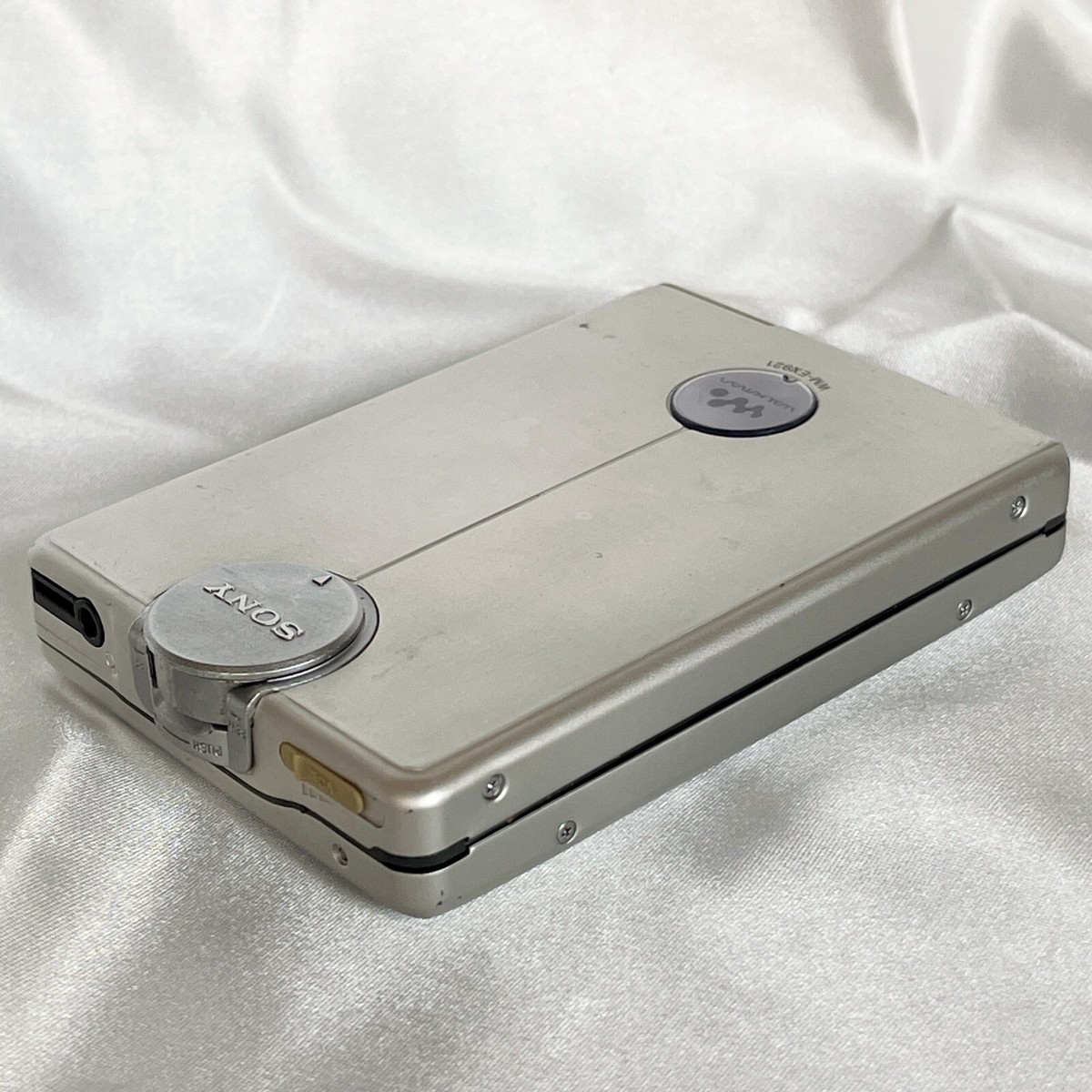 SONY WM-EX921 2001 Walkman Silver Vintage Cassette Player