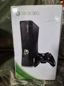 Xbox 360 S 4GB Console Bundle Tested Original Box Controller AS-IS