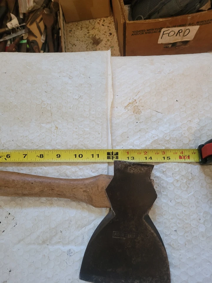Four Square Broad Hewing Axe - Image 2 of 4