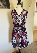 Simply Vera Wang Cocktail Dress. XL, has pockethas pockets, modest neckline