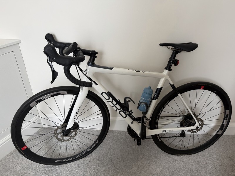Orro Gold Evo 105 Carbon Road Bike White Excellent Condition