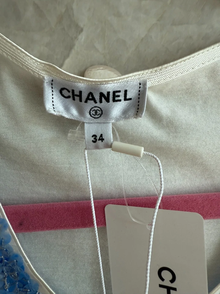 Regata feminina Chanel lantejoulas 34 XS azul lavanda prata nova com etiquetas designer - Imagem 4 de 4