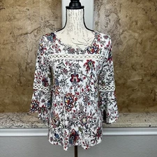 Naif Floral Cutout Blouse Shirt Top Women's Size Small Flutter Sleeves White