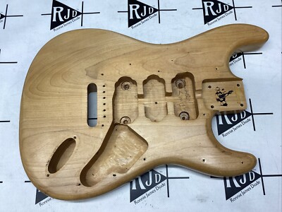 80 s Warmoth Strat Electric Guitar Body Maple
