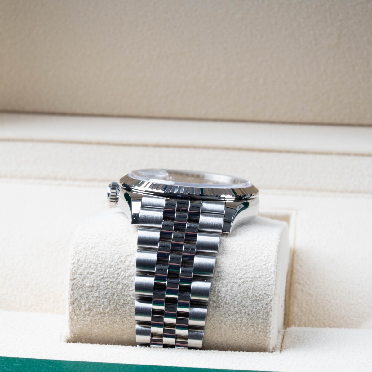 Rolex Datejust Blue Diamond Dial Jubilee Fluted Bezel 36mm Rolex Datejust Blue Diamond Dial Jubilee Fluted Bezel 36mm