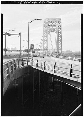 21. DECK AND ENTRANCE RAMP, EAST (NEW YORK) END OF BRIDGE - George Washington