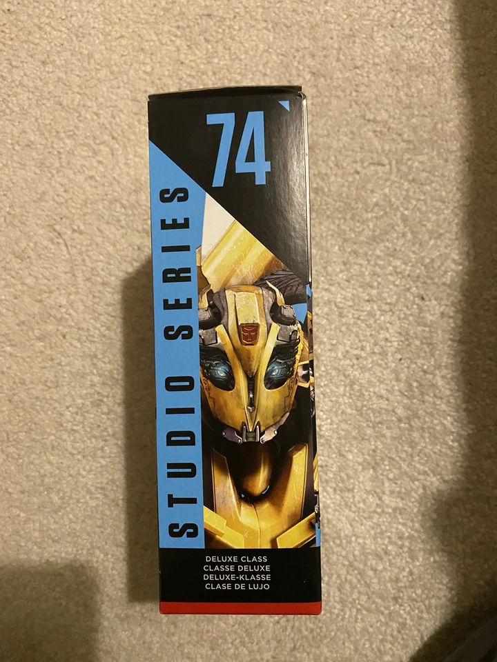 Transformers Studio Series #74 Deluxe Revenge of the Fallen BUMBLEBEE & Sam - Image 4 of 4
