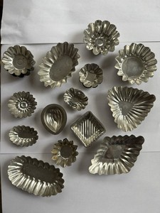 Lot of 29 Vintage Assorted Mini Tart Tins Candy Chocolate Molds - Sweden 