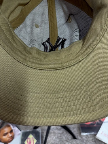 New Era New York Yankees Baseball Cap MLB Strapback Cream Dad Streetwear Olive - Picture 9 of 9