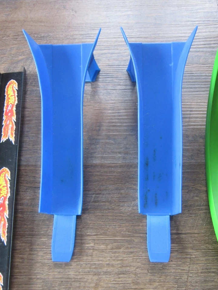 lot (19) Vintage HOT WHEELS MATTEL TRACK PIECE Replacement parts Toy car Lap - Image 3 of 4