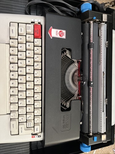 Olivetti Lettera 36 Electric Typewriter With Black Hard Case *Tested Works* - 第 2/2 張圖片
