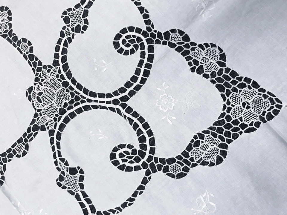White 72x90" Cotton Linen Handmade Embroidered Lace Rectangle Tablecloth Napkins - Image 4 of 4