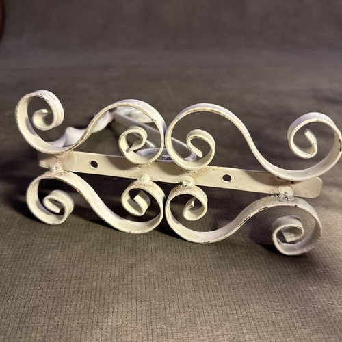 Shabby Chic Scrolled White Iron Wall Mount Hanging Planter Garden Flowers - Picture 24 of 24