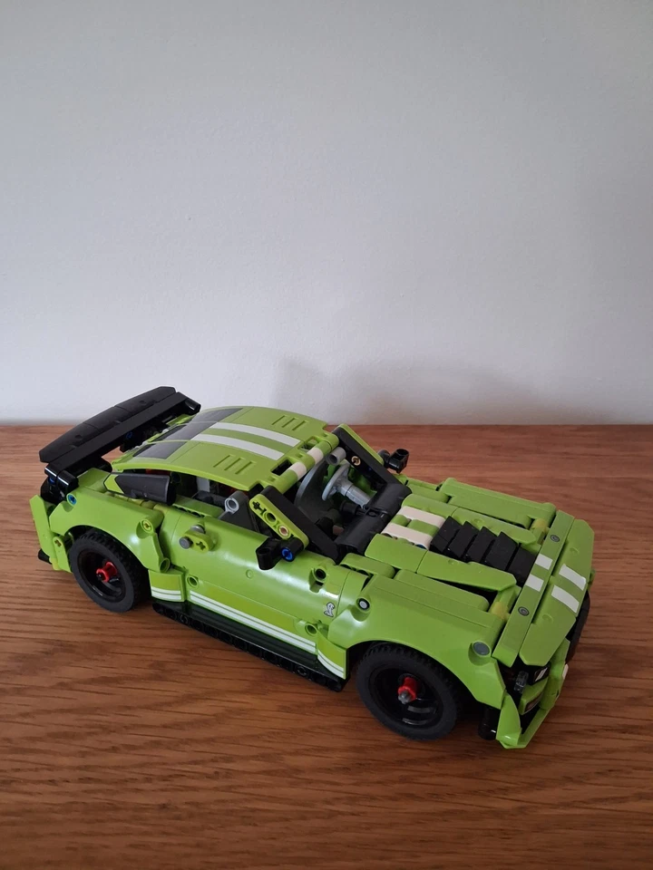 LEGO Technic 42138 Ford Mustang Shelby GT500, photo 4 of 5