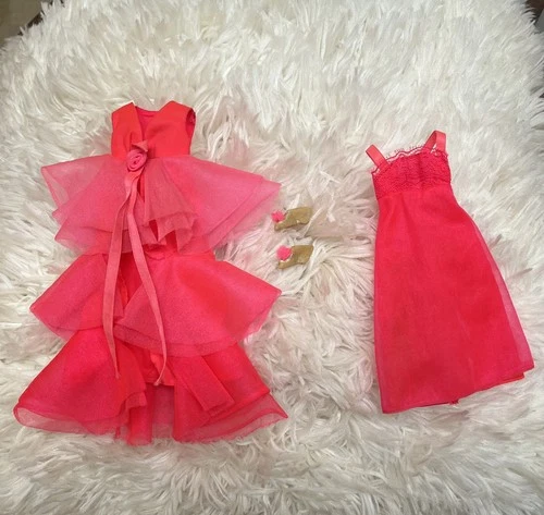 Barbie VINTAGE Complete JULIA PINK FANTASY SET #1754 gold Slippers Robe Nightie!