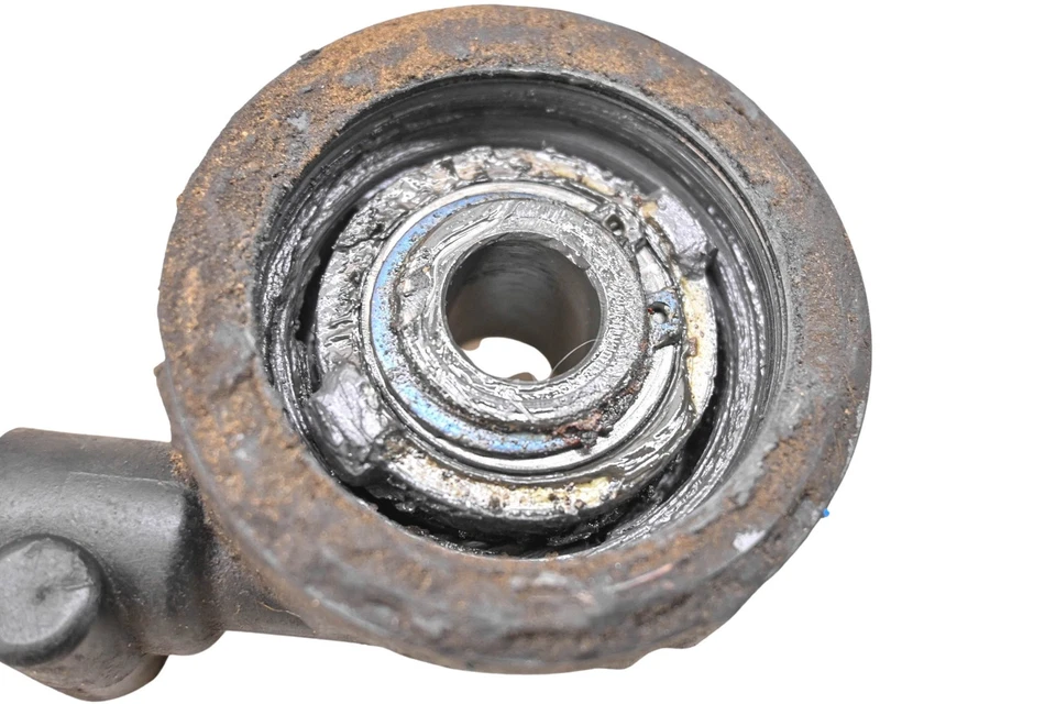 Carcasa de engranaje velocímetro Kawasaki KLX300R 99 Foto 3 de 3