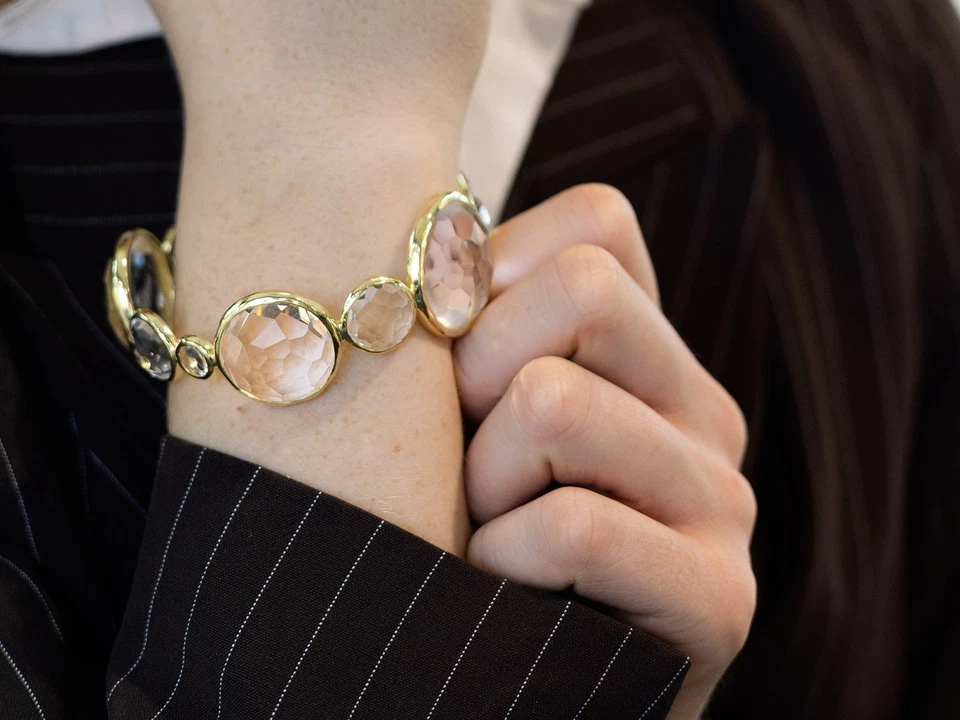 2000s Contemporary Rock Crystal 18k Yellow Gold Bangle by Ippolita - Image 3 of 4