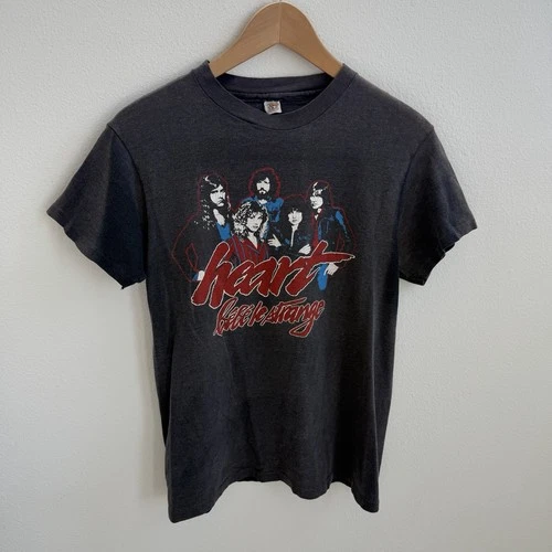 Heart Vintage 80's Single Stitch T-Shirt Rock Band Unisex Vintage vintage concert t-shirt, vintage, single stitch, B+ condition