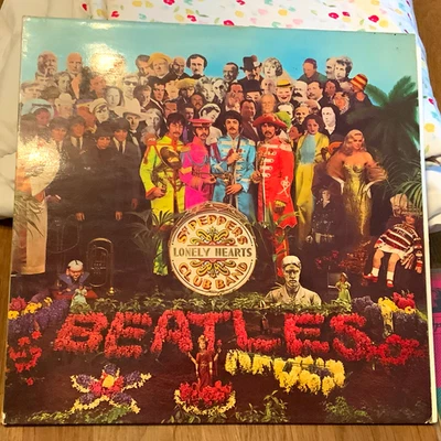 Beatles Sgt Pepper LP