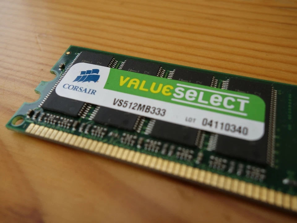 Corsair VS512MB333 Value Select 512MB (1x512MB) DDR 333 Mhz CL2.5 184 Pin DIMM - Image 2 of 4