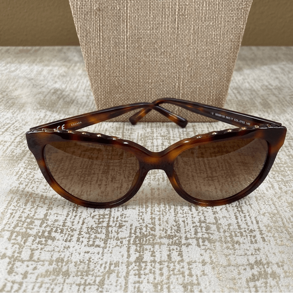 Escada SESB13S Tortoise Cat Eye Sunglasses w/ Rhinestones. NWOT Cat Eye Polarized Sunglasses with UV Protection main image 4