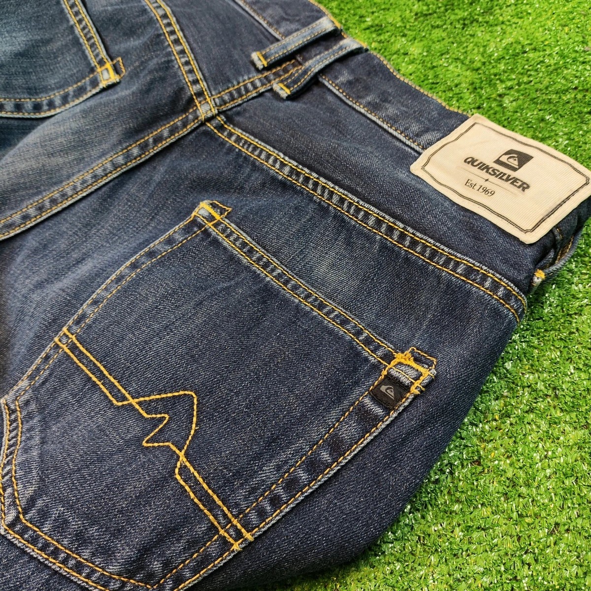 Vintage Quicksilver Jeans Mens 32 Straight Leg Blue Faded dark