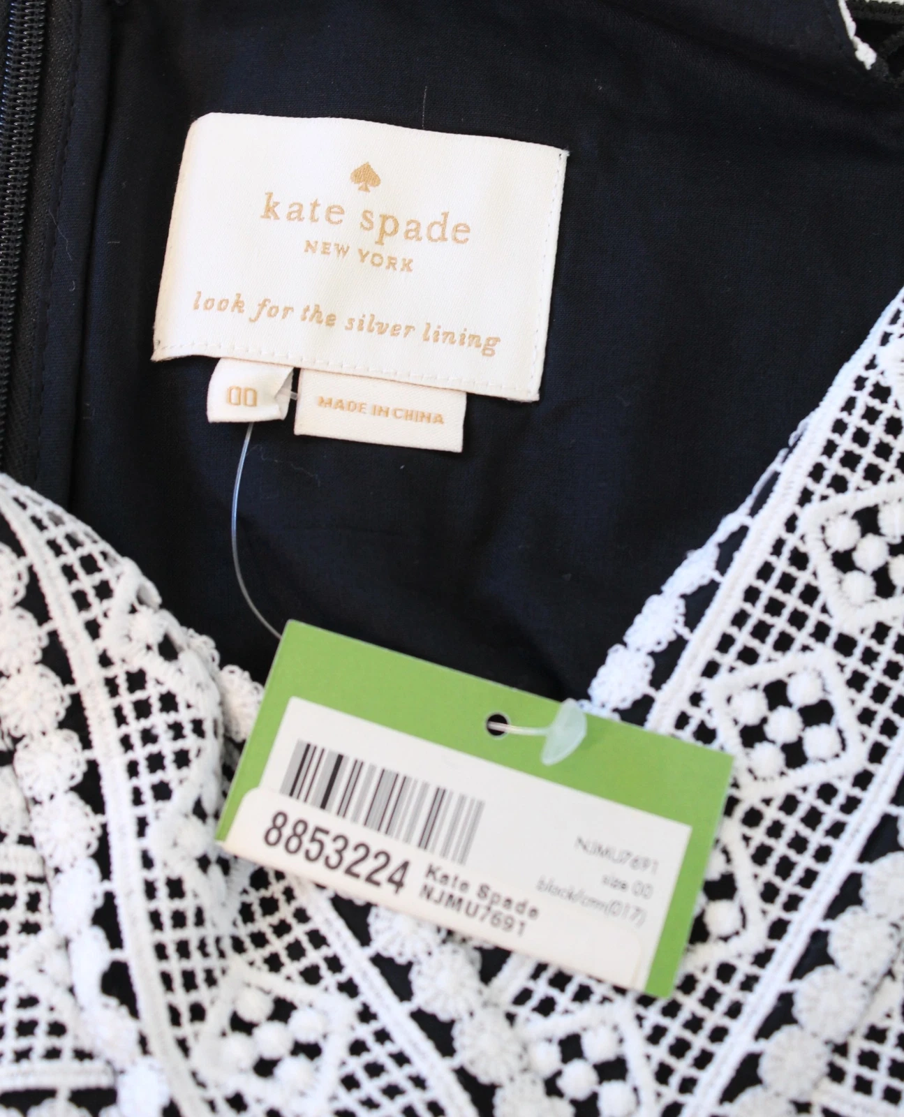 Abito Kate Spade nero bianco a righe aderente e svasato in pizzo all'uncinetto nuovo con etichette taglia 00