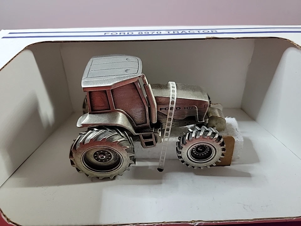 Spec Cast Pewter Historic Collection Ford 8970 Tractor2 - Imagem 2 de 4