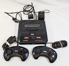 Sega Mega Drive 2, 16 bit Console, 2 Controllers, Cables, Working
