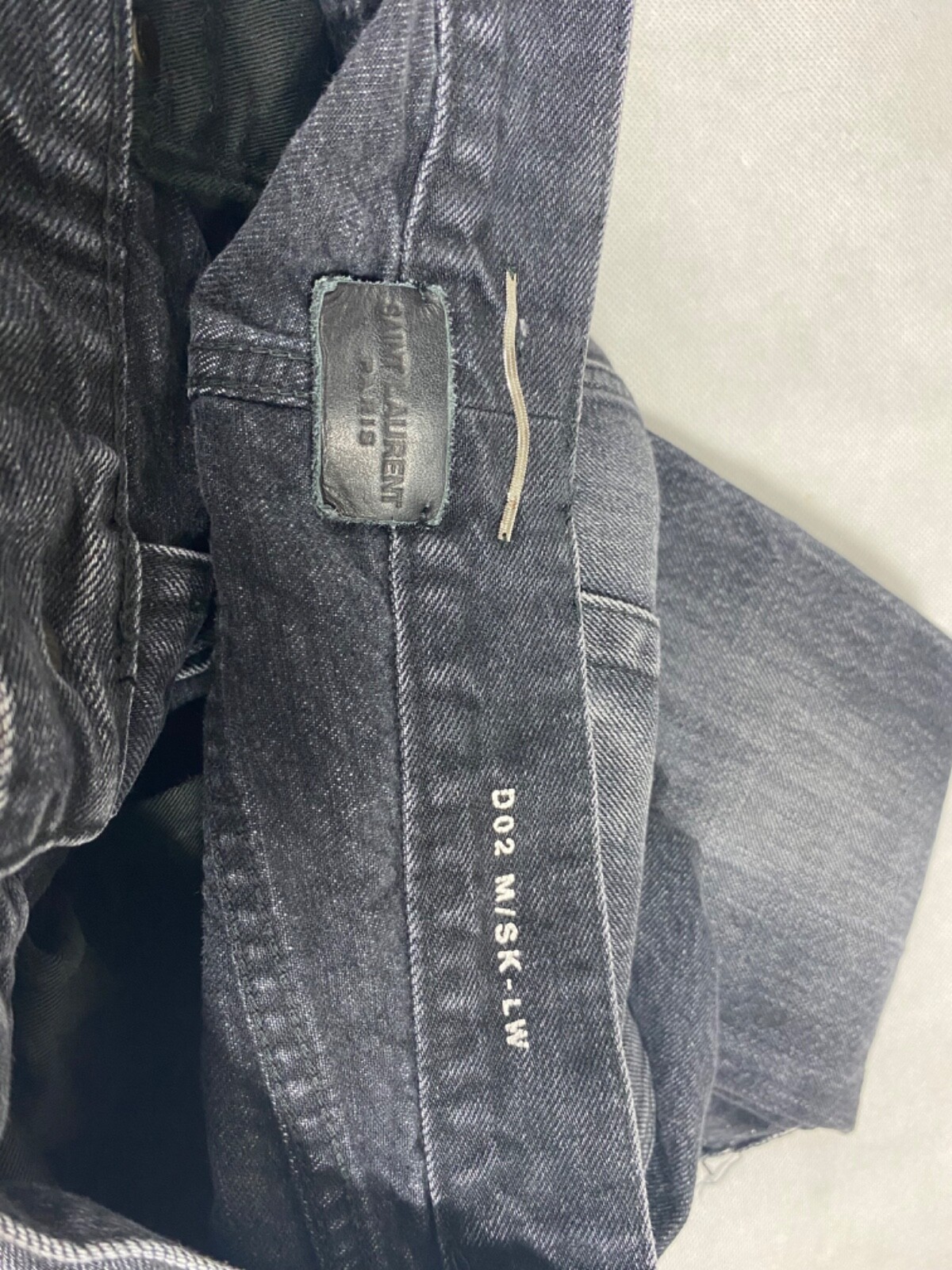 Jeans denim Saint Laurent effetto invecchiato taglia 33