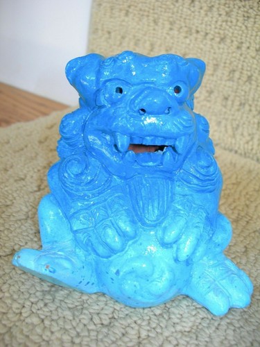 Decorative Pair of Gradient-Teal Blue Glazed Chinese Foo Dogs Sitting W/ Balls  - Picture 9 of 9