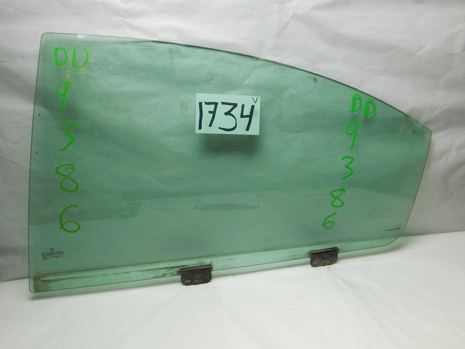 1998 - 2004 Dodge Intrepid  REAR DRIVER Side Door Glass USED 1734V