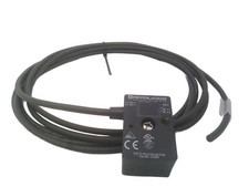 PEPPERL & FUCHS VAZ-T1-FK-G10A-3M-PUR / VAZT1FKG10A3MPUR (NEW IN BOX)