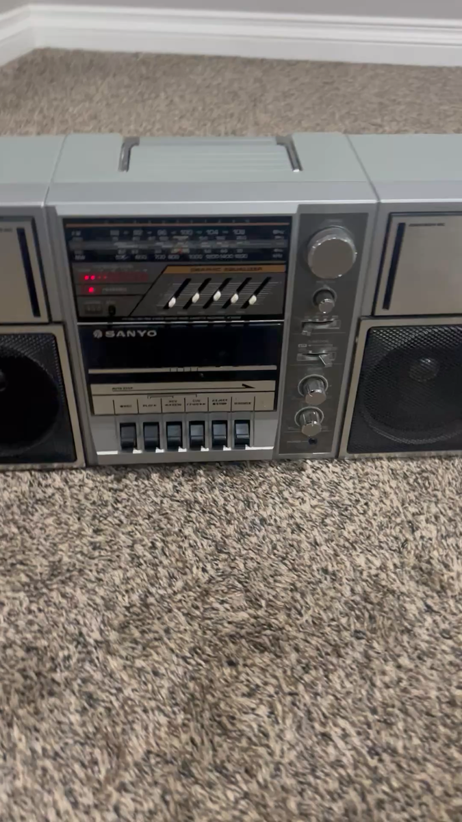 その他 SANYO P6-120MPN Sanyo JCX-2900K, WaitSANYO made a Monster? Yes, they did