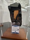 UFC President Dana White Signed Fight Glove w/Display Case. Beckett Certified. — photo 2