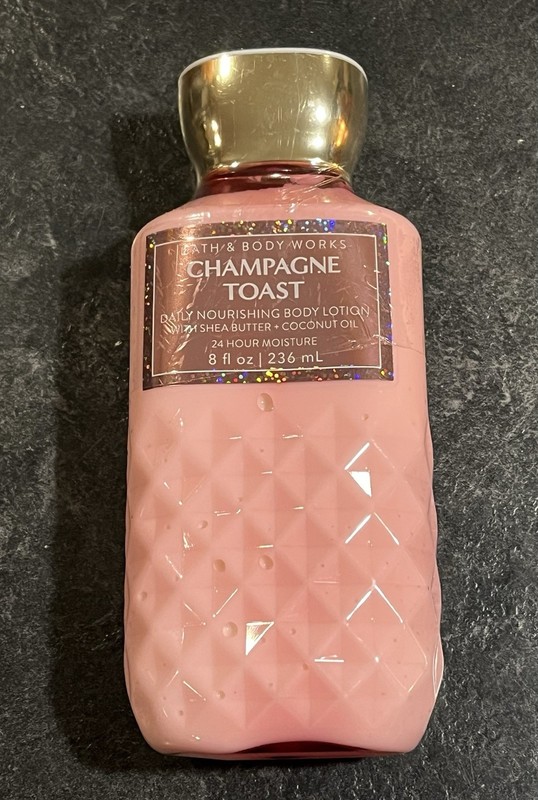 Bath and Body Works CHAMPAGNE TOAST Daily Nourishing  Body Lotion 8 fl oz NEW