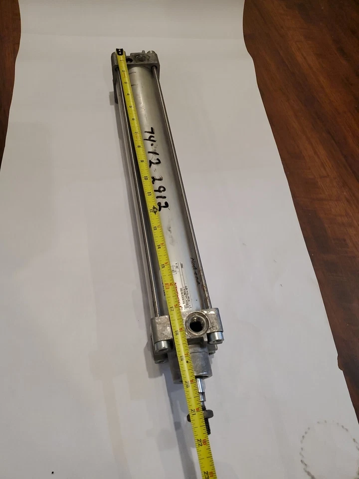 Cilindro neumático Norgren RA/8063/M/350 Foto 3 de 4