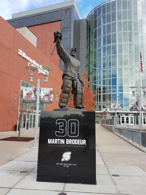 martin brodeur statue