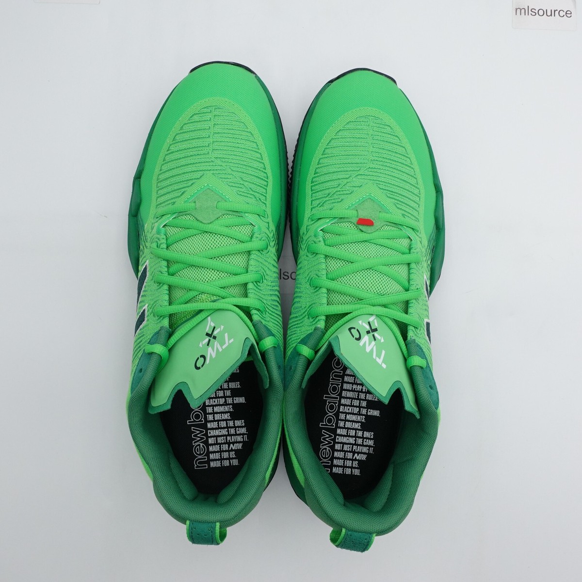 New Balance Men's TWO WXY Low Basketball Shoes BB2WXYLI Acidic