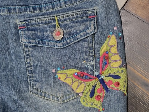 Arizona NWT Butterfly Jean Shorts Girls 12 Slim, 5 Pocket, Cut-offs, w/Keychain - Picture 6 of 7