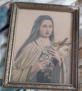 VINTAGE SAINT THERESA RELIGIOUS PICTURE. 8"X10" FRAMED