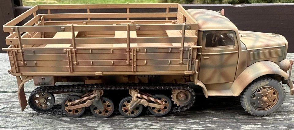 Ultimate Soldier 99347 SdKfz. 4 Halftrack WWII German Light Truck 1:32 - Image 4 of 4