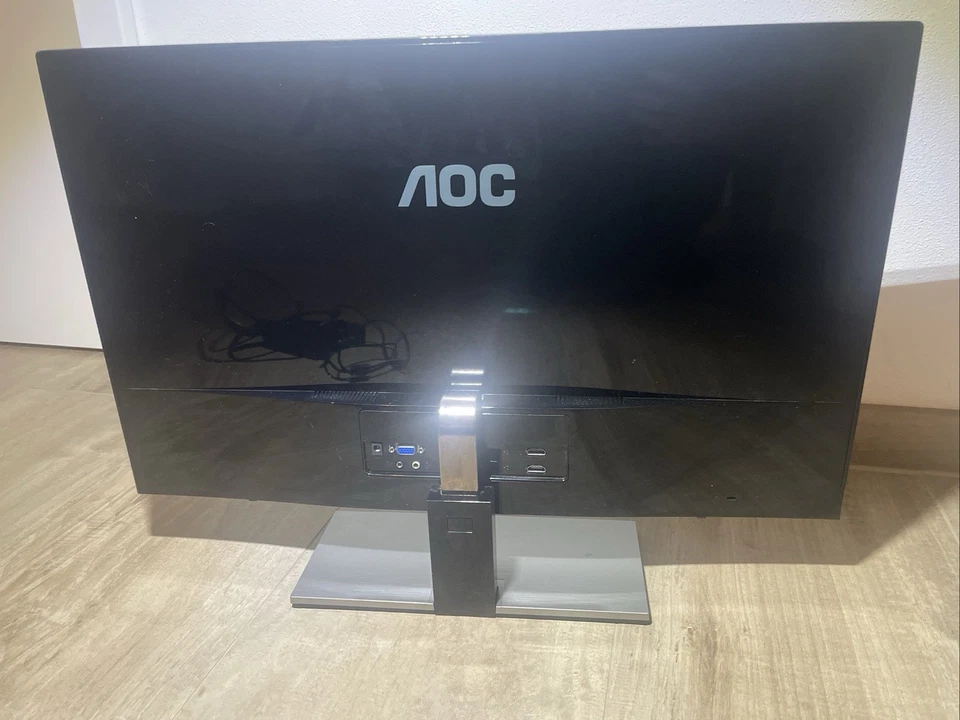AOC D2757PH LED Monitor; 27 Zoll; 3D fähig; Full-HD 1920 x 1080; Monitor 2 von 2 - Bild 4 von 4