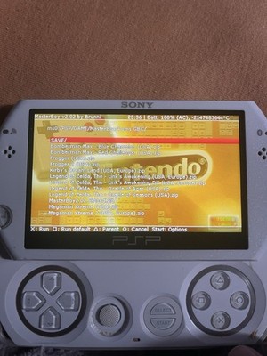 Sony PSP Go PSP-N1001 White 6870MB Wi-Fi Handheld Console *see