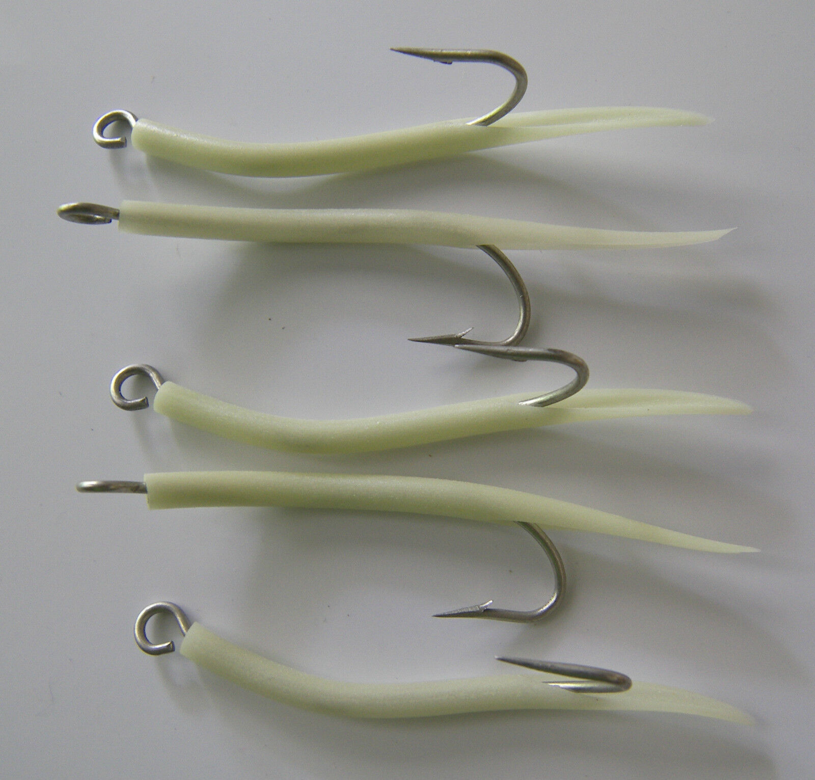 Saltwater fishing 5 pack  6/0 31022 Mustad Glow Tube hooks Striper jig lure UV